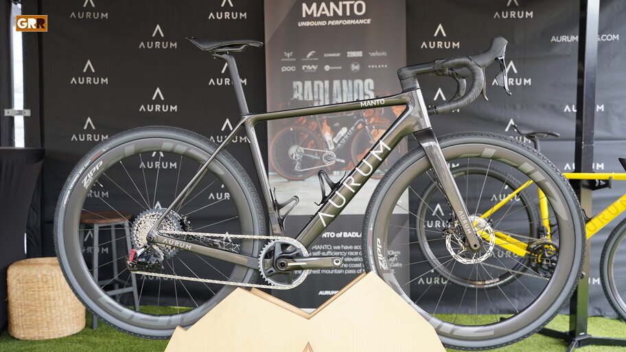 Aurum Manto