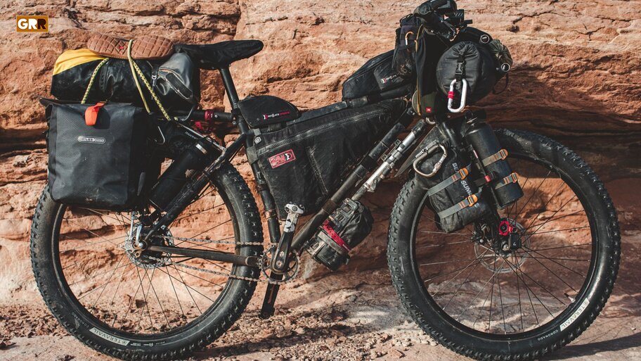 Repartir el peso entre las alforjas